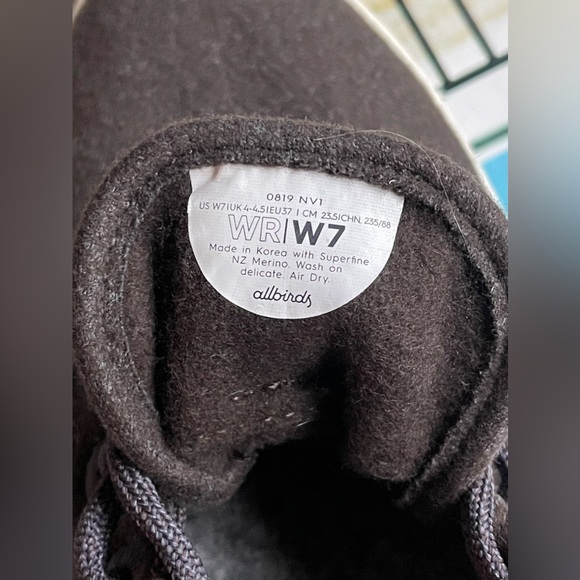 Allbirds Wool Runner Superfine NZ Merino In Brown Size W7 - Picture 10 of 10